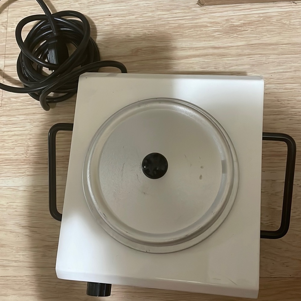 Wax warmer